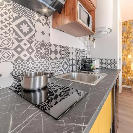 Apartment Lys Centre-ville - Clim & Parking *