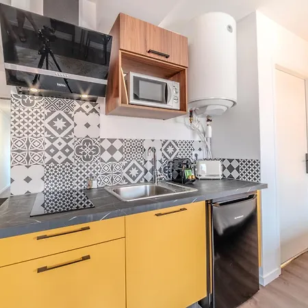 Lys Centre-ville - Clim & Parking Apartment *